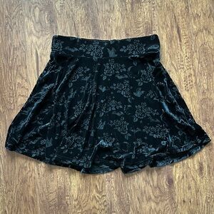 Killstar Crescent Nights Skater Skirt - XL / Black, Velvet with roses and bats